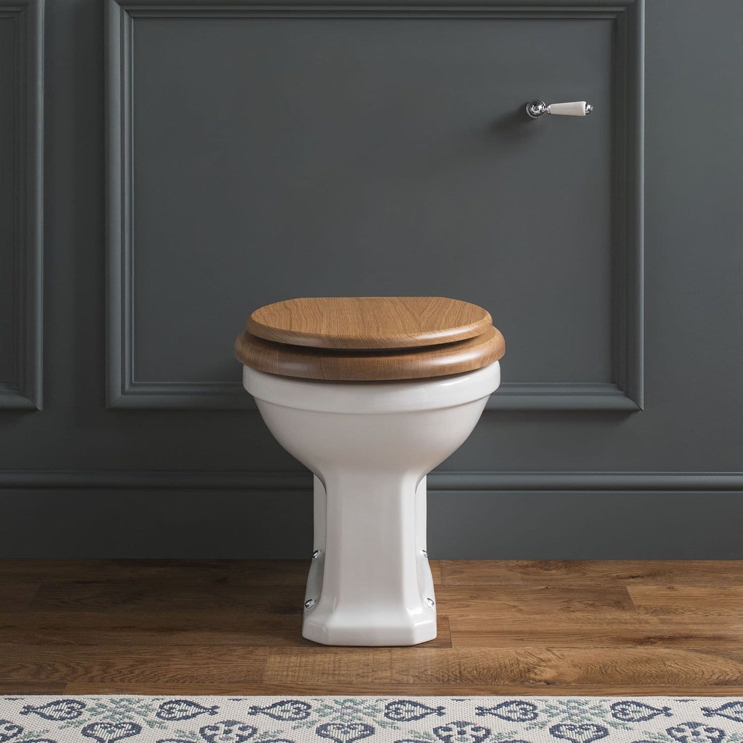 SHERBOURNE BACK TO WALL WC & SOFT CLOSE SEAT