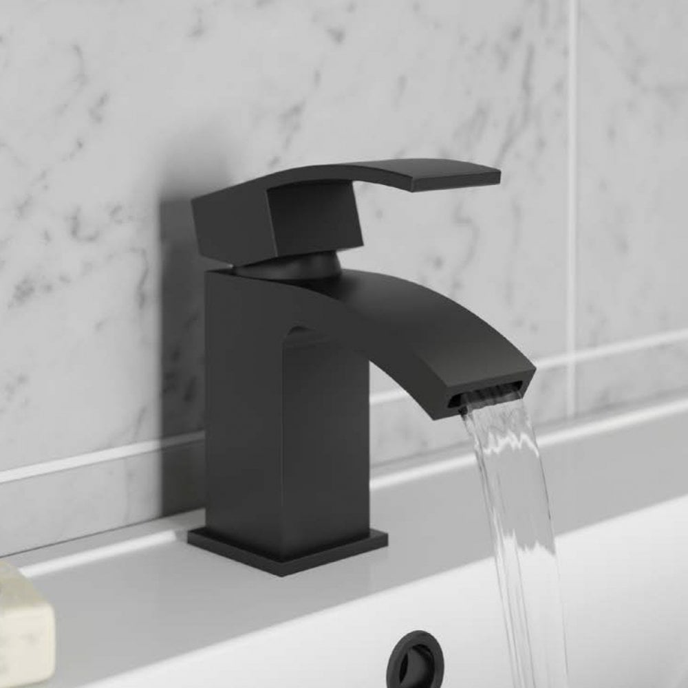 FIUTO NERO TAP COLLECTION